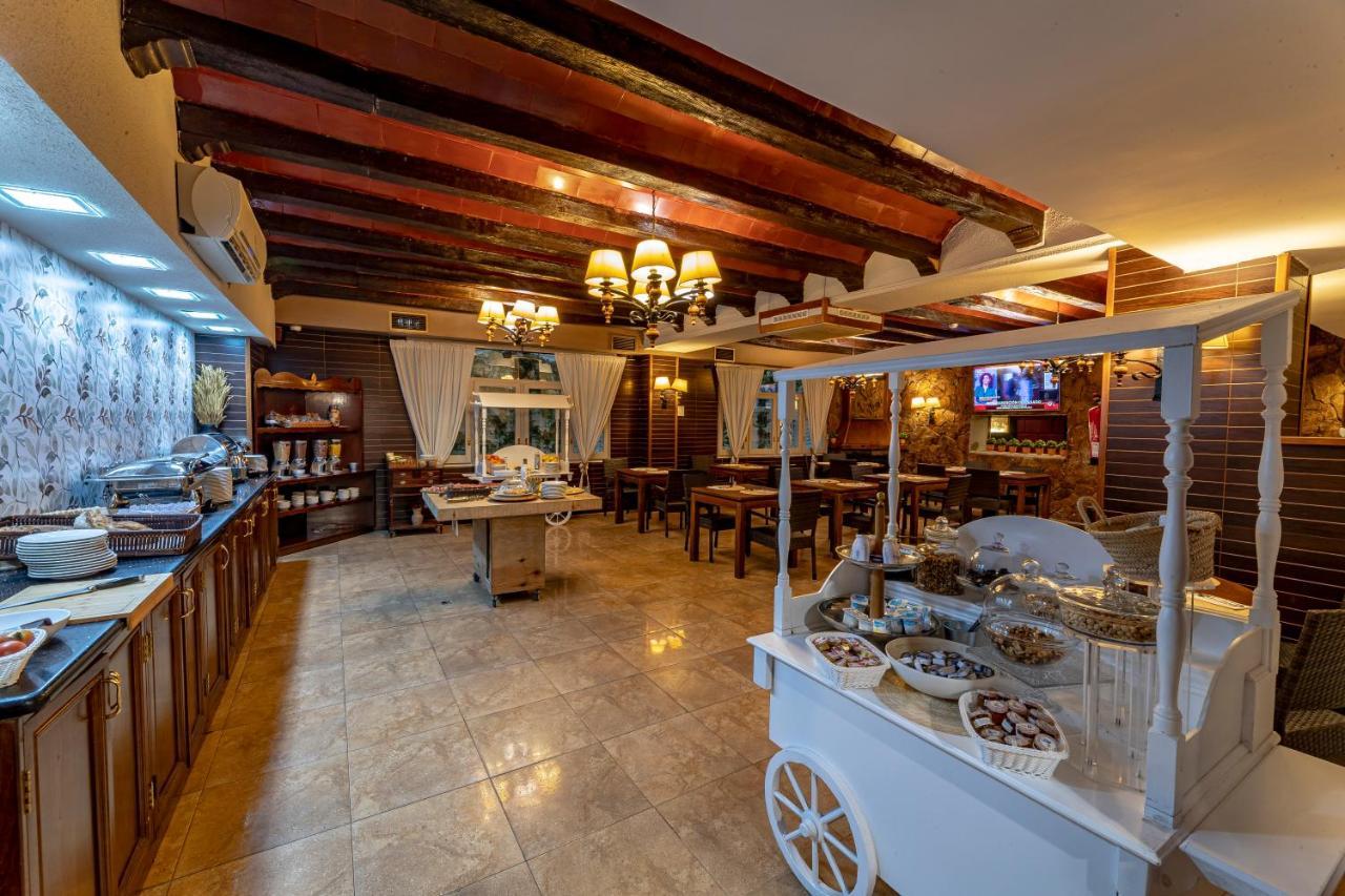 Nastasi Hotel & Spa Λιέιδα Εξωτερικό φωτογραφία